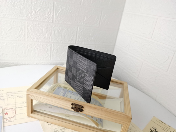 LVコピーウォレット背面デザイン